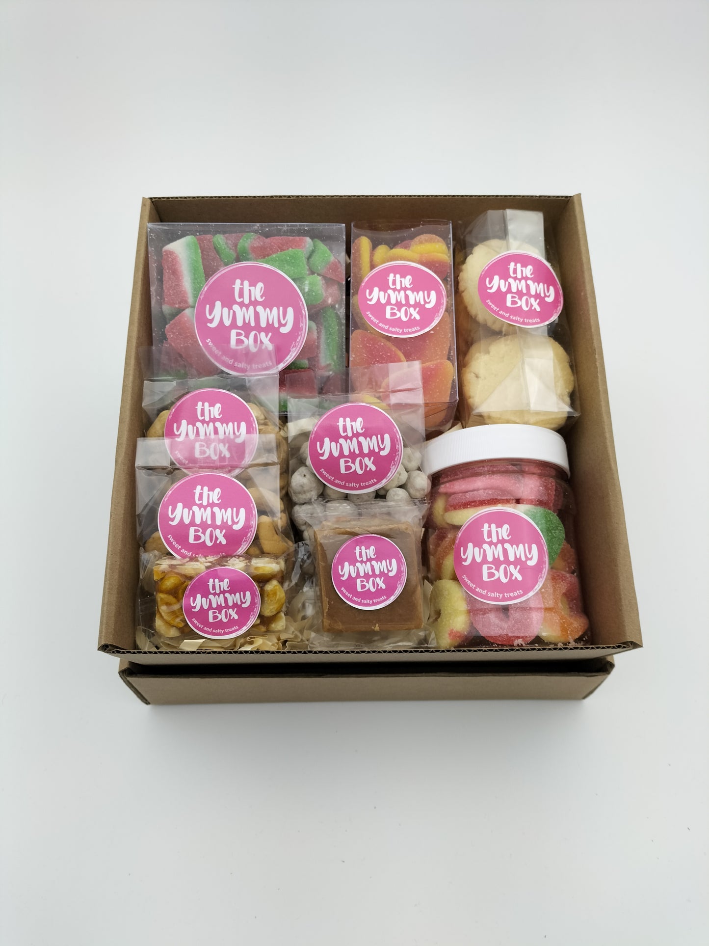 Customisable Sweet & Salty Yummy Box (R320.00)